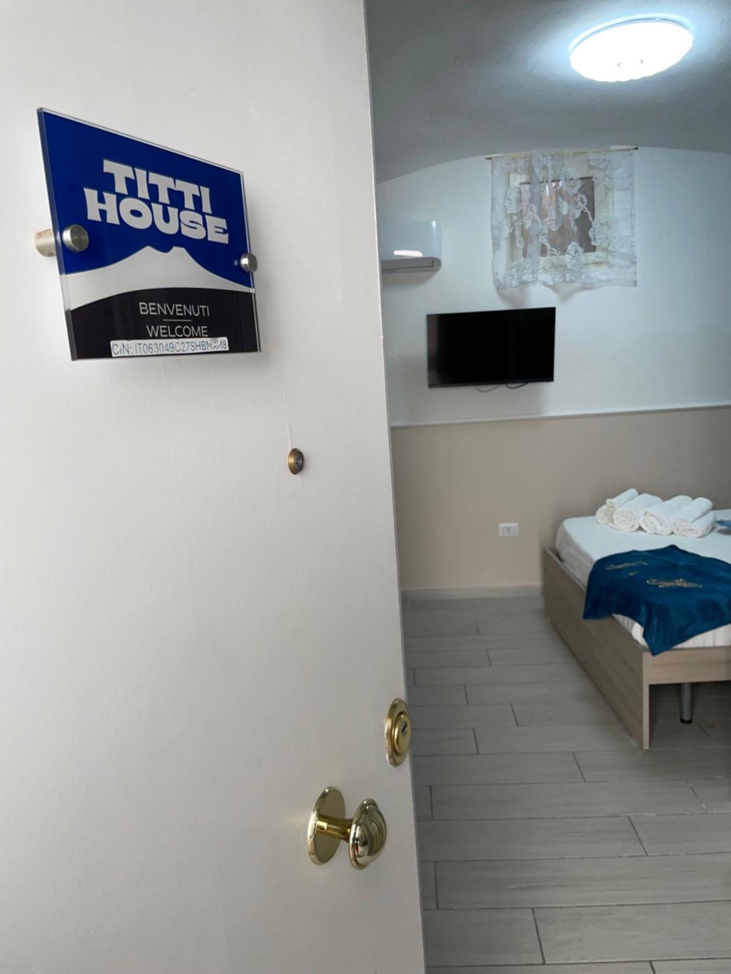 Вилла Titti House Неаполь Экстерьер фото